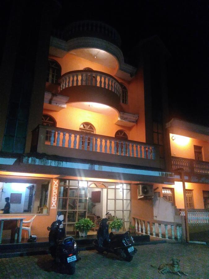 Palm Grove Hotel Cavelossim Esterno foto