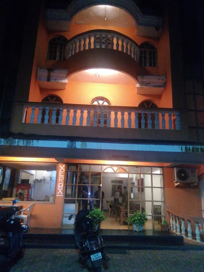 Palm Grove Hotel Cavelossim Esterno foto